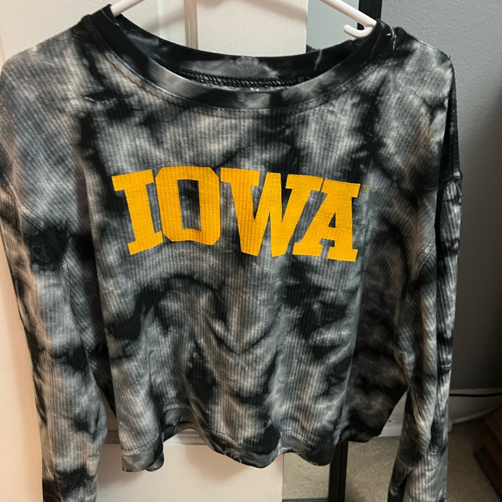 Iowa Hawkeyes Cropped Sweatshirt